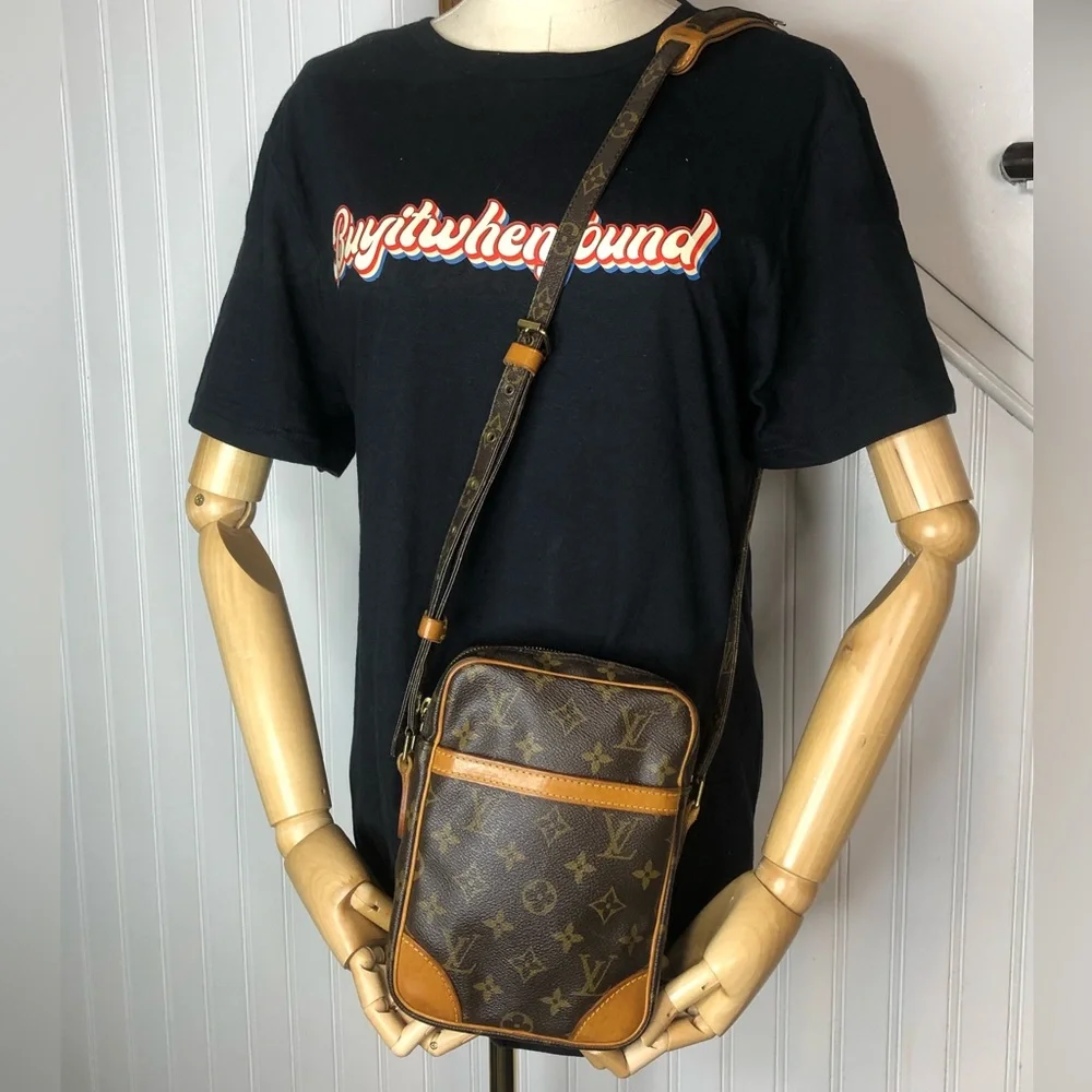 LOUIS VUITTON DANUBE PM Monogram Messenger Shoulder Bag SL0977 W/ LV DUST BAG